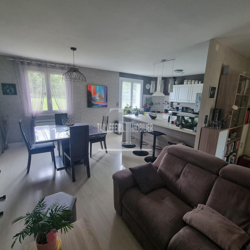 Maison - 88 m² - 4 pièces