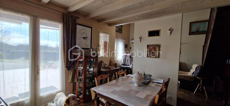 Maison - 200 m² - 8 pièces