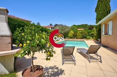 Maison - 190 m² - 7 pièces