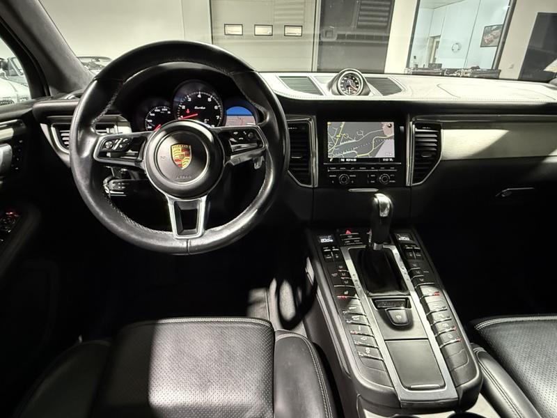Porsche Macan 3.6 V6 400ch Turbo Pdk