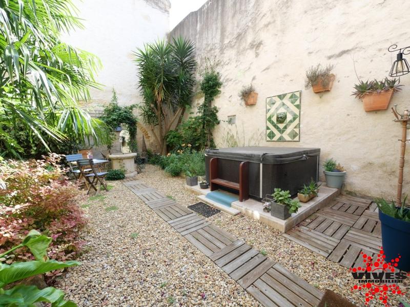 Maison - 200 m² - 7 pièces