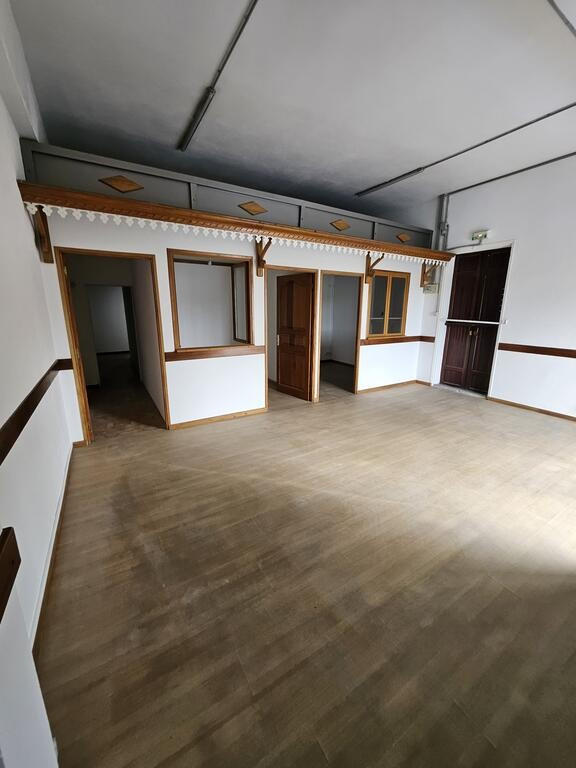 Local commercial - 50 m² - 1 pièce