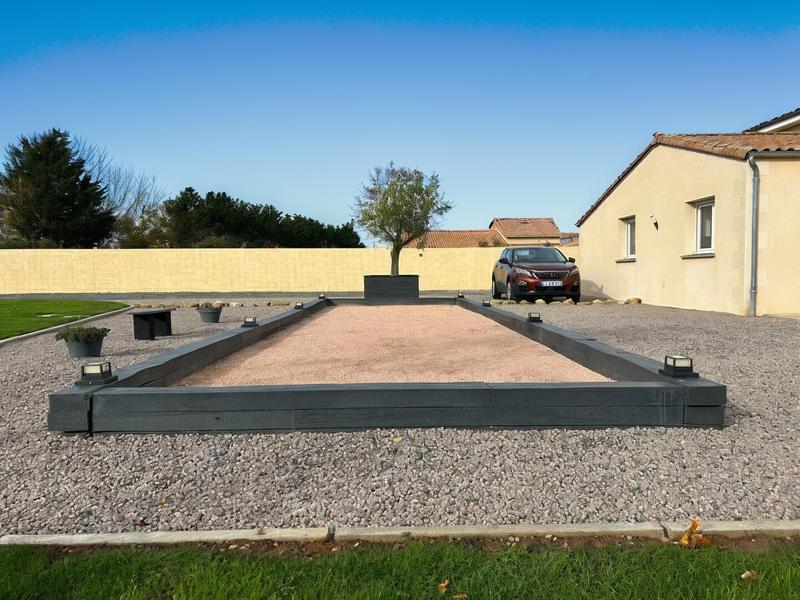 Maison - 234 m² - 7 pièces