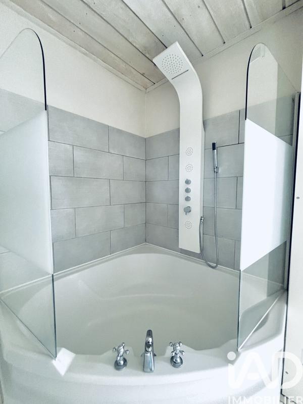 Appartement - 82 m² - 4 pièces