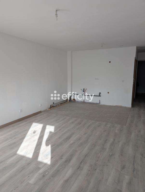 Immeuble - 180 m² - 6 pièces