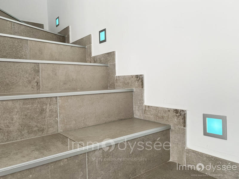 Maison - 191 m² - 6 pièces