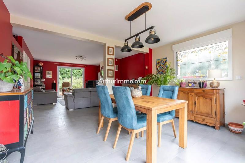 Maison - 135 m² - 6 pièces