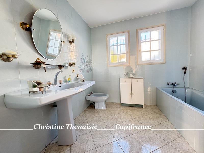 Maison - 163 m² - 5 pièces