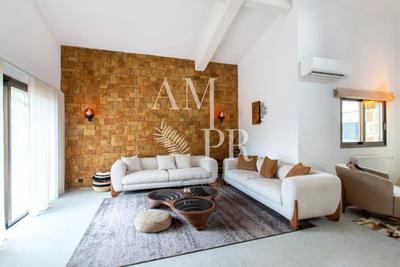 Villa - 170 m² - 7 pièces