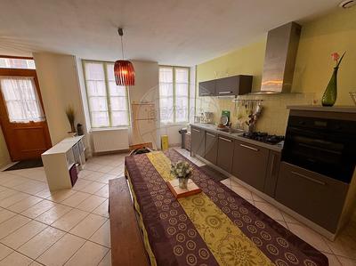 Maison - 156 m² - 6 pièces