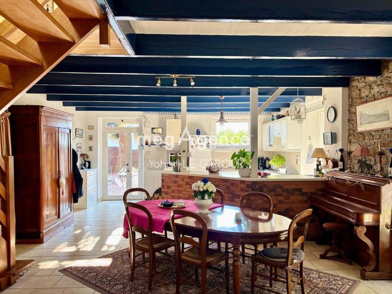 Maison - 120 m² - 5 pièces