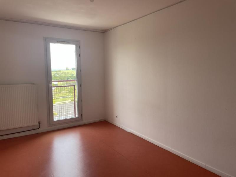 Appartement - 90 m² - 3 pièces