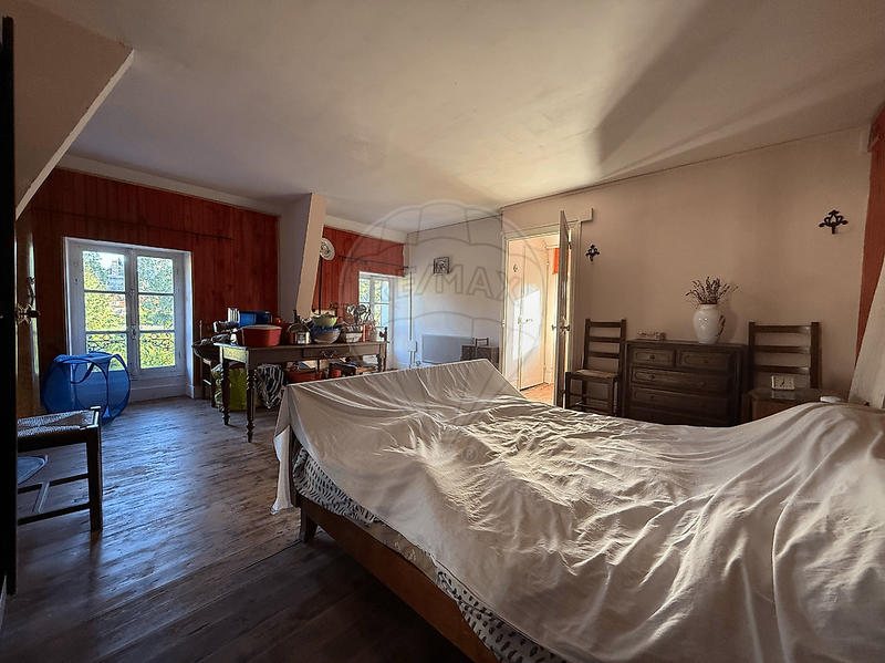 Maison - 121 m² - 4 pièces