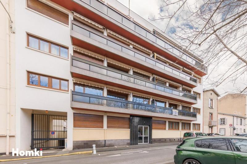 Appartement - 97 m² - 3 pièces