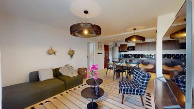 Appartement - 99 m² - 6 pièces