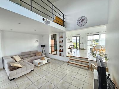 Maison - 115 m² - 4 pièces