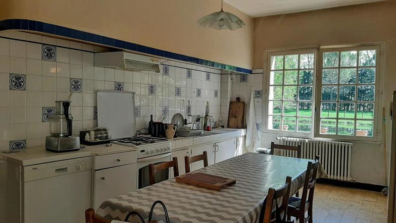 Propriété - 416 m² - 11 pièces