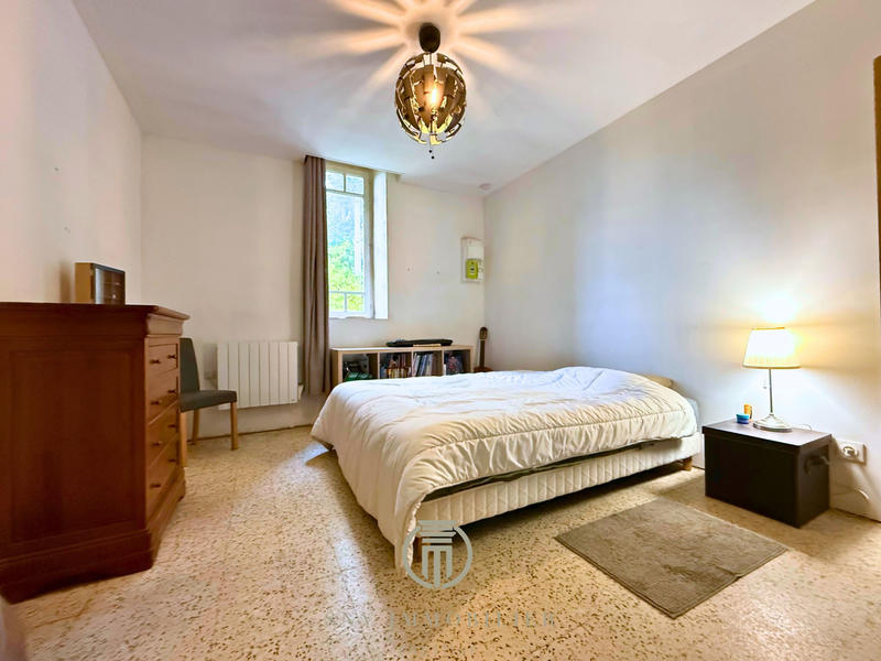 Château - 947 m² - 28 pièces