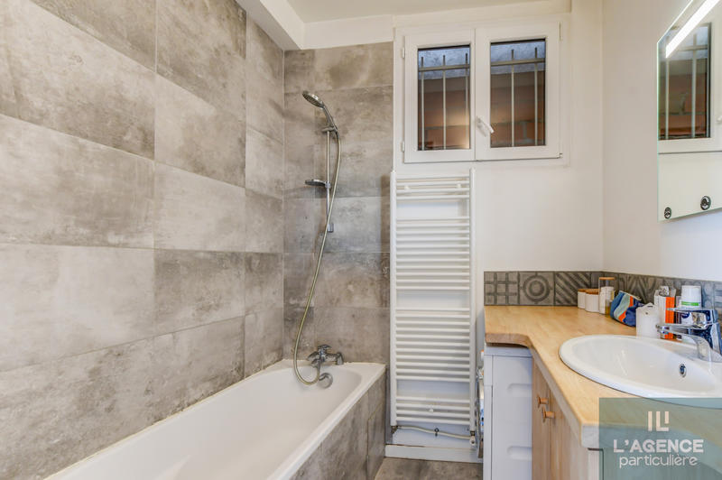 Appartement - 85 m² - 4 pièces