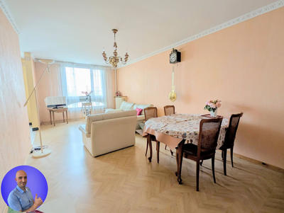 Appartement - 111 m² - 5 pièces