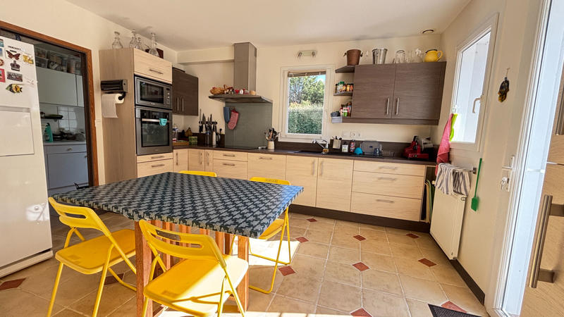 Maison - 202 m² - 7 pièces