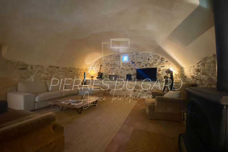 Maison en pierre - 228 m² - 8 pièces