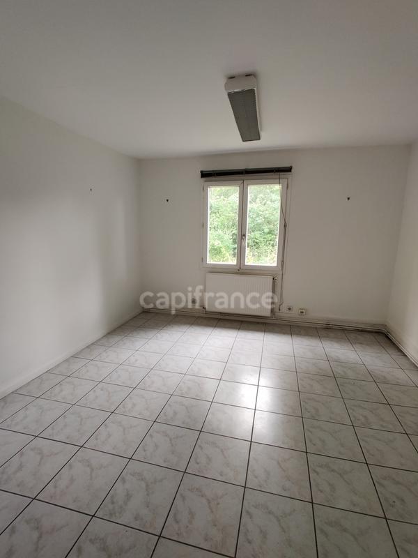 Local commercial - 183 m² - 6 pièces