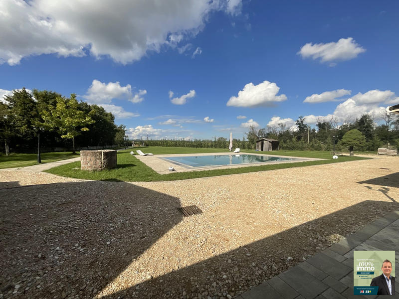 Villa - 486 m² - 11 pièces