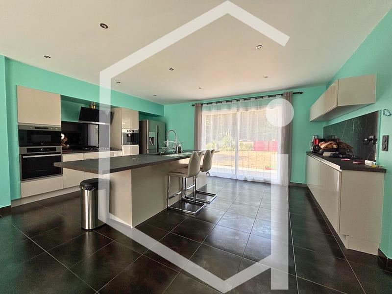 Maison - 165 m² - 5 pièces