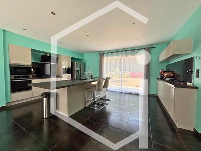 Maison - 165 m² - 5 pièces