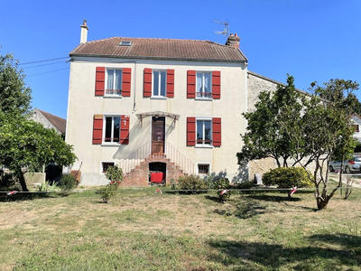 Maison - 135 m² - 8 pièces