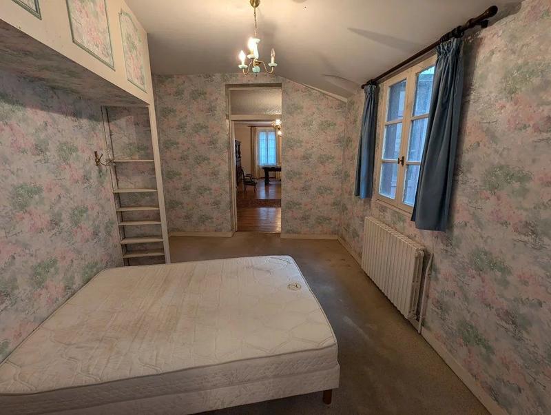 Maison - 200 m² - 7 pièces