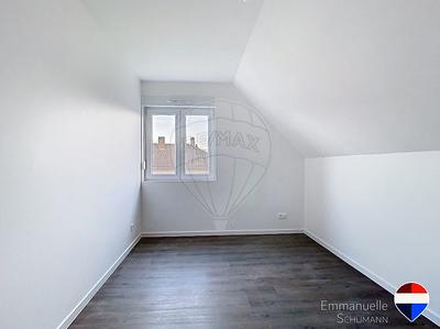 Maison - 94 m² - 5 pièces