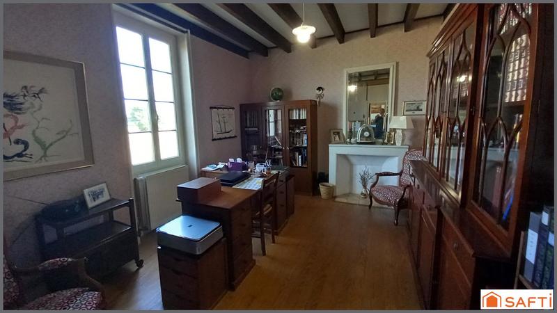 Maison - 220 m² - 6 pièces