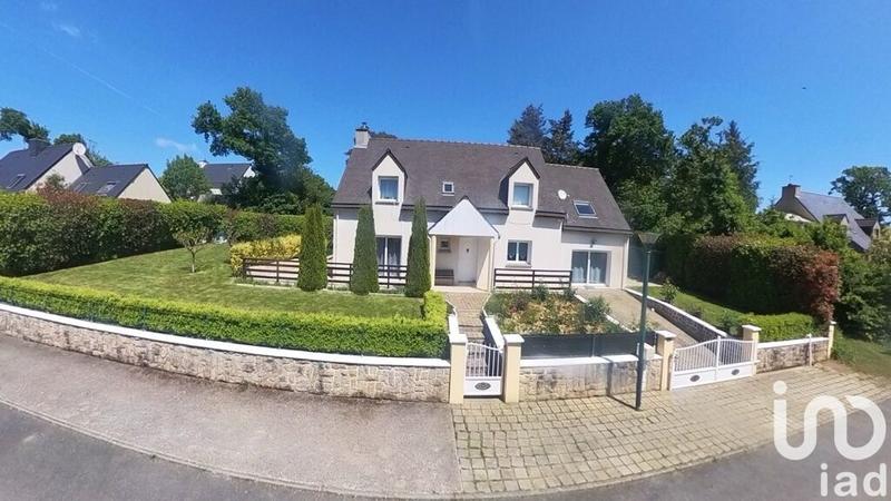 Maison - 167 m² - 9 pièces