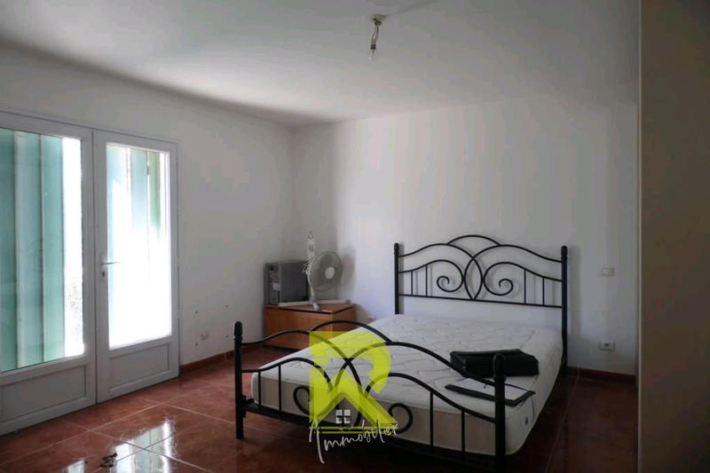 Immeuble - 270 m² - 6 pièces