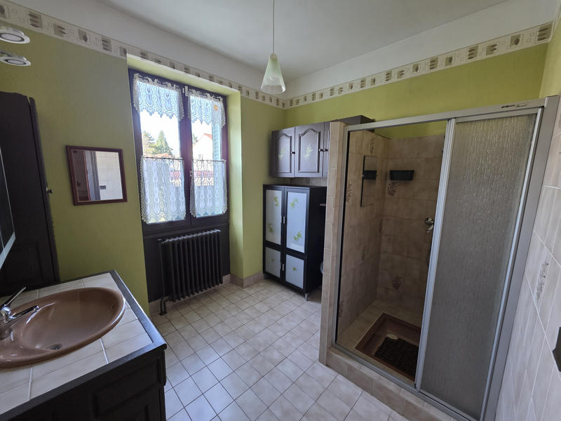 Maison - 90 m² - 5 pièces