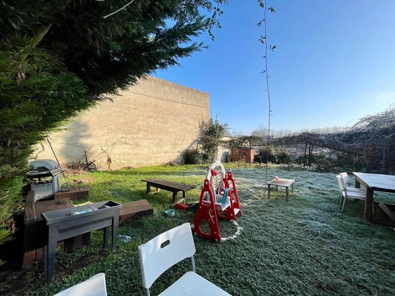 Immeuble - 200 m² - 5 pièces