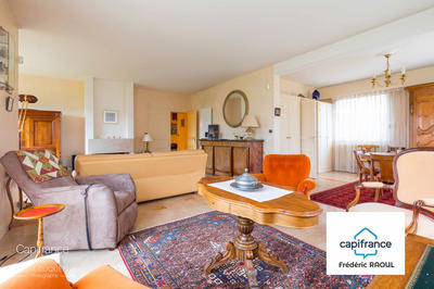 Maison - 215 m² - 7 pièces