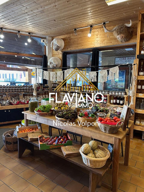 Fonds de commerce - Magasins - 136 m²