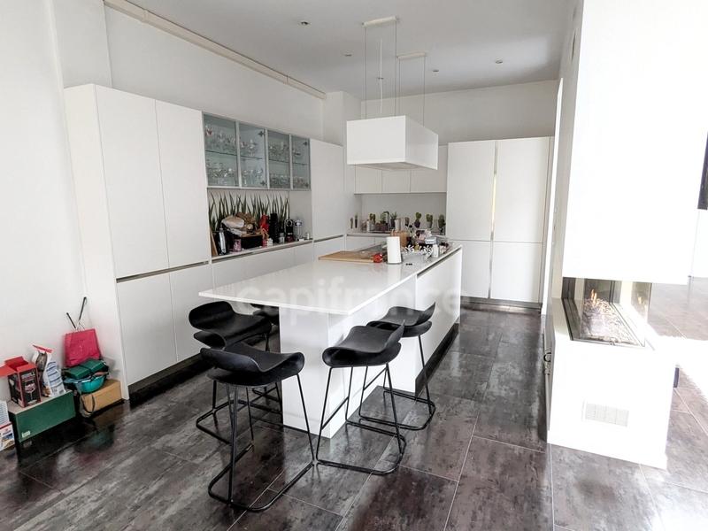 Maison bourgeoise - 394 m² - 9 pièces