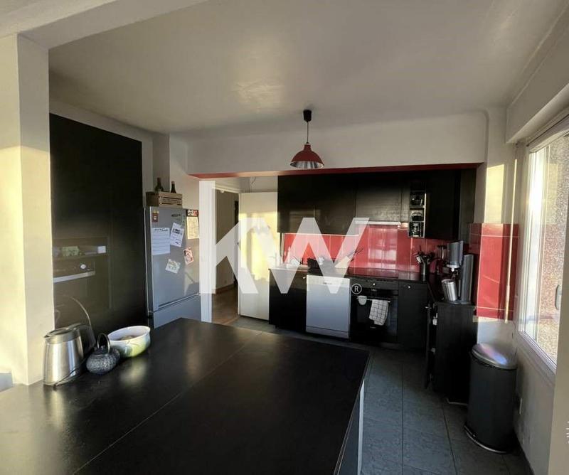 Appartement - 127 m² - 6 pièces