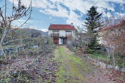 Villa - 100 m² - 4 pièces