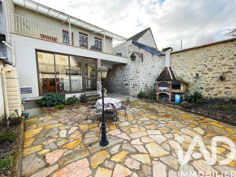 Maison de ville - 195 m² - 7 pièces