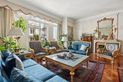 Appartement - 289 m² - 8 pièces