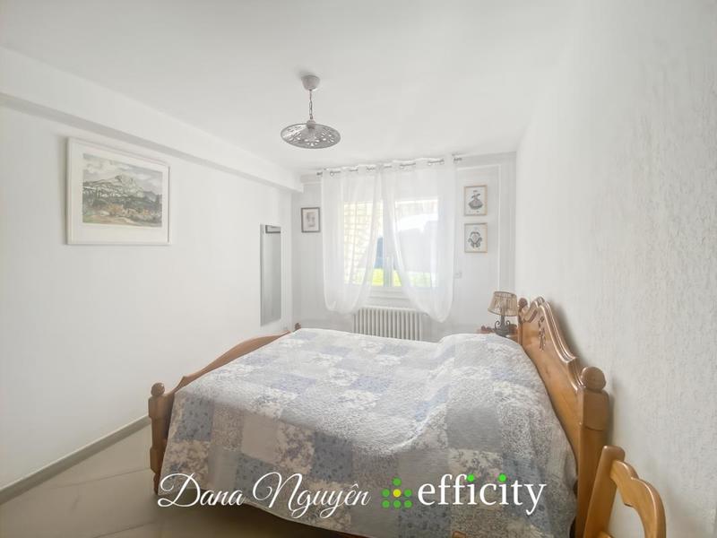 Villa - 171 m² - 8 pièces