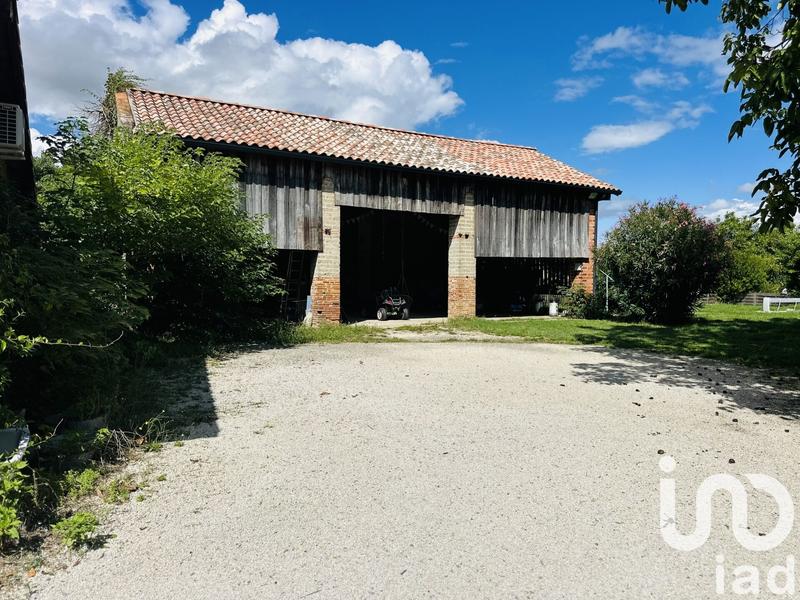 Maison - 185 m² - 10 pièces