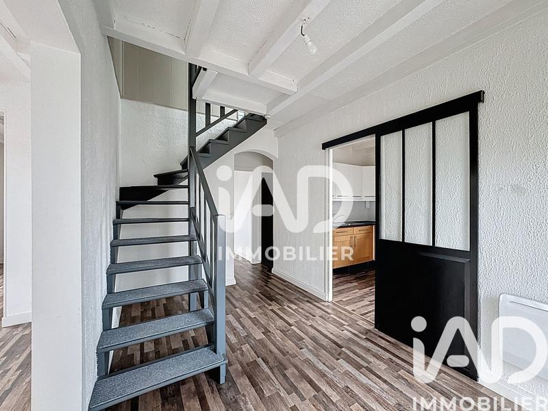 Maison - 90 m² - 5 pièces