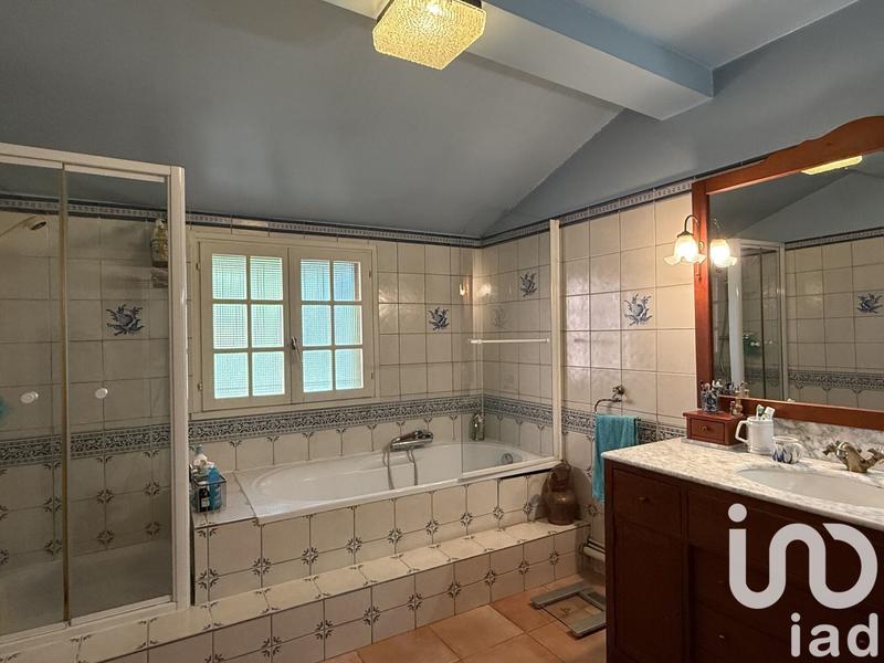 Maison - 311 m² - 7 pièces