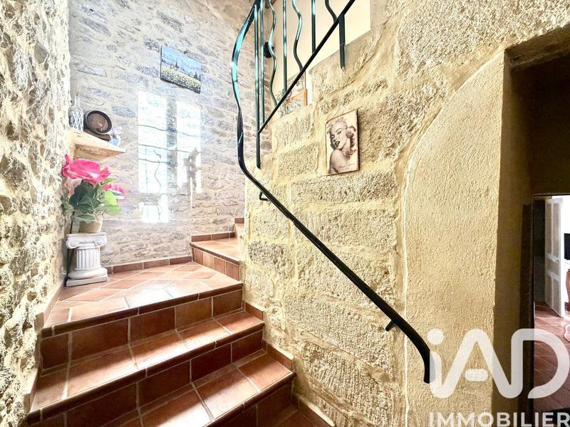 Maison - 186 m² - 8 pièces